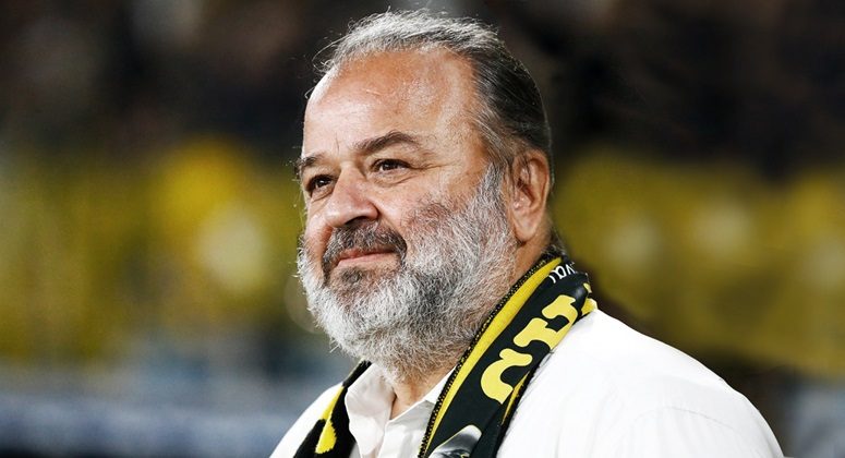 Ο Ηλιόπουλος φέρνει το τρόπαιο της ΑΕΚ στην Καλαμάτα!