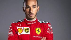 Ετοιμάζεται να προβάρει ο Χάμιλτον τα κόκκινα της Ferrari;