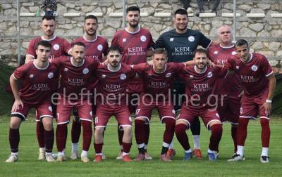 Άνετο «διπλό» του Ακρίτα Κορώνης στη Στενωσιά