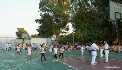 Εντυπωσιακή επίδειξη καράτε στην «Χρυσή Αμμο» από τον Παμμεσσηνιακό