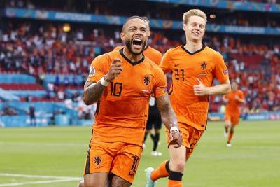 Ολλανδία – Αυστρία 2-0: Ο Ντάμφρις πήρε από το χέρι τις Τουλίπες για τους «16» (βίντεο)