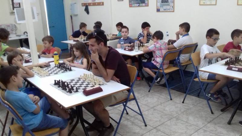 Ομαδικοί αγώνες σκακιού δημοτικών σχολείων στην Καλαμάτα