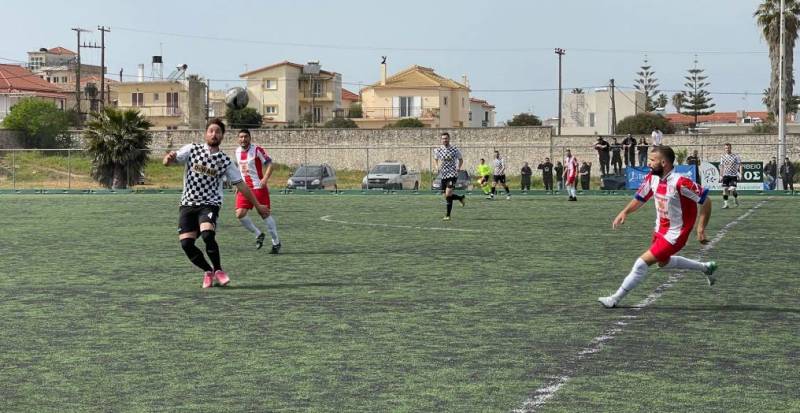 ΤΕΛΛΟΣ ΑΓΡΑΣ – Α.Ε. ΜΑΝΗΣ 0-0: Χαμένοι και οι δύο (φωτό)