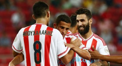 Χωρίς να εντυπωσιάσει ο Ολυμπιακός 3-0 τον Πανιώνιο