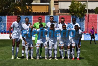 ΗΛΙΟΥΠΟΛΗ – ΚΑΛΑΜΑΤΑ 1-3: Ελπίζει μόνο σε θαύμα (φωτογραφίες)