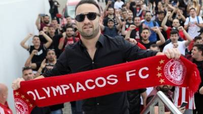 Ολυμπιακός: Υποδοχή για Βαλμπουενά στα γραφεία της ΠΑΕ