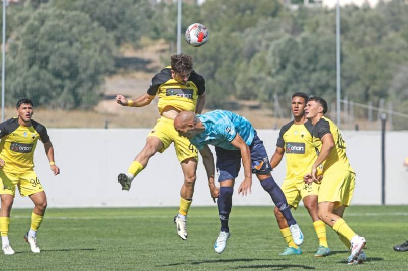 AEK B’ – ΚΑΛΑΜΑΤΑ 2-2: Επεσε από την κορυφή