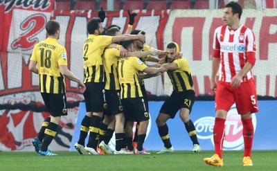 Προβάδισμα πρόκρισης η ΑΕΚ, μετά το 1-1 με τον Ολυμπιακό στο Φάληρο