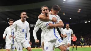 Με Κωστούλα και Τριάντη οι κλήσεις της Εθνικής