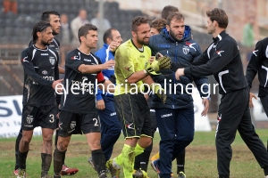 ΚΑΛΑΜΑΤΑ - ΠΑΝΑΡΚΑΔΙΚΟΣ 1-0: Πέναλτι στο 95&#039; έπιασε ο Θωμάς και κράτησε τη νίκη