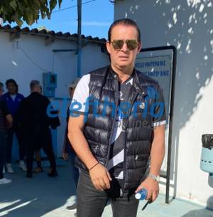 «ΜΑΥΡΗ ΘΥΕΛΛΑ»: Τους αλλάζει σαν τα… πουκάμισα ο Πρασσάς