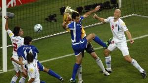 EURO 2004: 20 χρόνια από το τελευταίο «ασημένιο» γκολ που ...έφτασε από το κεφάλι του Δέλλα