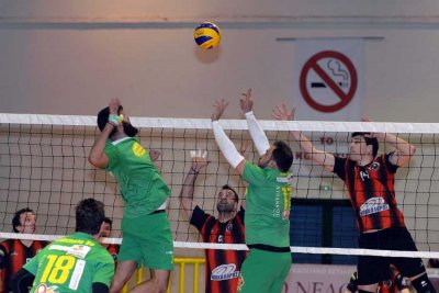 Α2 ΕΘΝΙΚΗ ΒΟΛΕΪ: Εχασε 3-1 από την Παναχαϊκή στο Κλειστό η Καλαμάτα &#039;80
