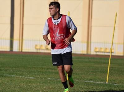 Στην προπόνηση της &quot;Μαύρης Θύελλας&quot; ο Ελβις Γλελγκέρια