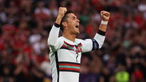 Ανώτερη και τυχερή η Πορτογαλία, 3-0 την Ουγγαρία με τον Ρονάλντο να γράφει ιστορία (βίντεο)
