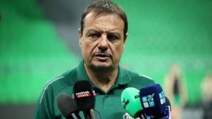 Αταμάν: «Αυτή την εποχή μετρά μόνο η νίκη, όχι το καλό μπάσκετ»