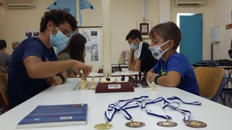 Διαδικτυακά τουρνουά σκακιού από το ΝΟΚ