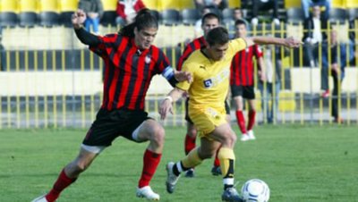 Παίρνει τον 32χρονο μεσοεπιθετικό Μπάμπη Μουρατίδη η Καλαμάτα