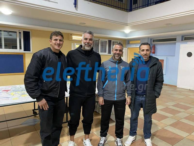 Ο προπονητής των γκολκίπερ της “Μαύρης Θύελλας” Παν. Πομώνης στην “Ε”: “Η θέση του τερματοφύλακα απαιτεί υψηλή αντίληψη του παιχνιδιού” (φωτο)