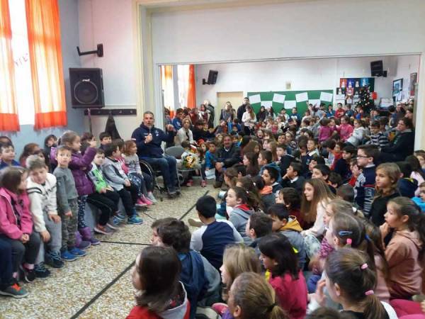 Επισκέψεις σε σχολεία από τον Γιώργο Λαζαρίδη για την Παγκόσμια ημέρα ΑμεΑ