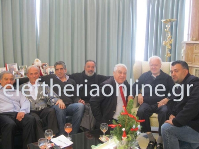 ΑΠΟΚΛΕΙΣΤΙΚΟ: Τίμησαν τον Σταύρο Παπαδόπουλο οι παλαίμαχοι της Καλαμάτας (βίντεο)