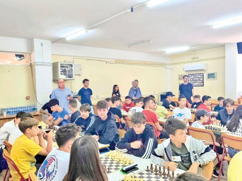 Μεγάλη συμμετοχή στο σχολικό πρωτάθλημα σκακιού (φωτογραφίες)