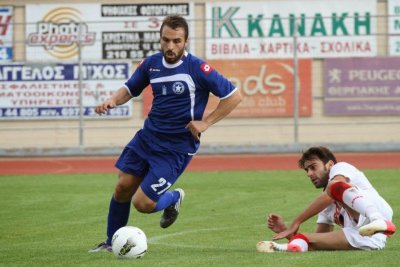 Η &quot;Μαύρη Θύελλα&quot; έκλεισε και τον Βασίλη Τριάντο από τον Αστέρα Μαγούλας - &quot;Στόχος η άνοδος&quot; λέει ο 29χρονος αμυντικός