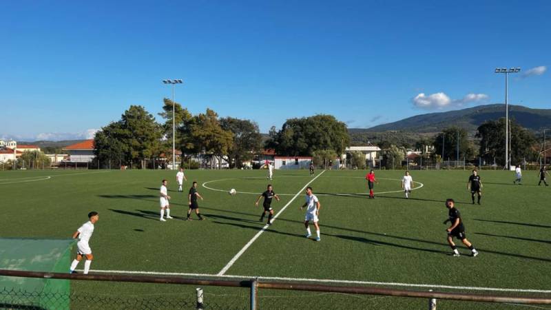 ΑΚΡΙΤΑΣ ΚΟΡΩΝΗΣ – Α.Ε. ΜΑΝΗΣ 1-0: Με σκόρερ τον Μουτζούρη