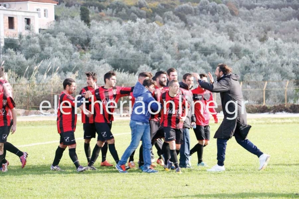 ΤΣΙΚΛΗΤΗΡΑΣ ΠΥΛΟΥ - ΠΑΝΘΟΥΡΙΑΚΟΣ 5-1: Ολοταχώς για τον τίτλο με πεντάρα