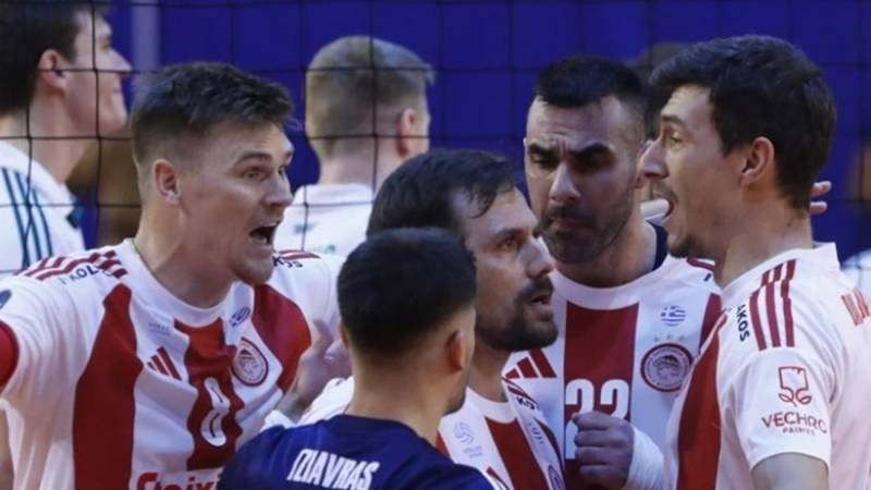 «Σήκωσε» το 8ο Λιγκ Καπ ο Ολυμπιακός