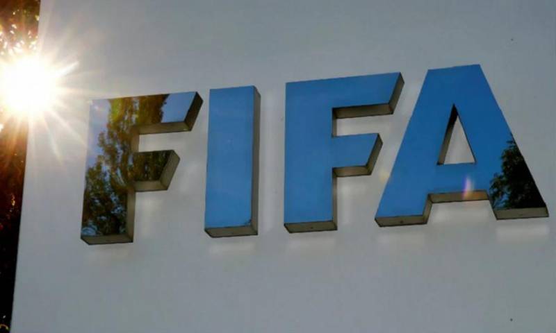 FIFA για ΕΕΑ: «Παρεμβαίνει στο ποδοσφαιρικό αυτοδιοίκητο»