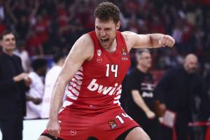 EuroLeague: Με Βεζένκοβ η κορυφαία πεντάδα της σεζόν