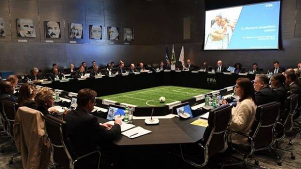 &quot;Επιτροπή εξομάλυνσης&quot; για την ΕΠΟ όρισε η FIFA