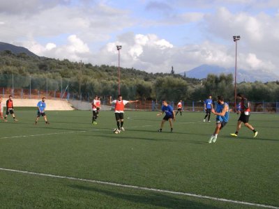 ΜΑΥΡΗ ΘΥΕΛΛΑ:  Εδωσε φιλικό στη Σπερχογεία, θλάση ο Τριανταφυλλάκης