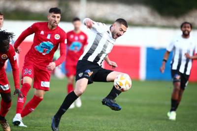 ΗΛΙΟΥΠΟΛΗ – ΚΑΛΑΜΑΤΑ 2-1: Πέμπτη ήττα στα πλέι οφ με γκολ στο 93’