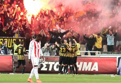 Η ΑΕΚ έσπασε (1-0) το αήττητο του Ολυμπιακού!