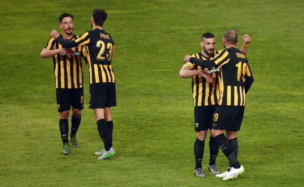 AEK... τριών αστέρων, βύθισε την Καλλονή (3-0)