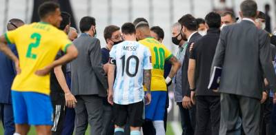 Διακόπηκε στο 6' το Βραζιλία - Αργεντινή λόγω εφόδου... αστυνομικών στο γήπεδο!