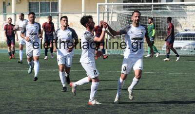 Χατ - τρικ με κεφαλιές μέσα σε 21 λεπτά ο Βασίλης Αθανασόπουλος!