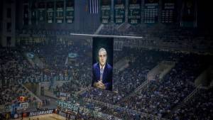 Παναθηναϊκός: Λάβαρο στην μνήμη του Θανάση Γιαννακόπουλου