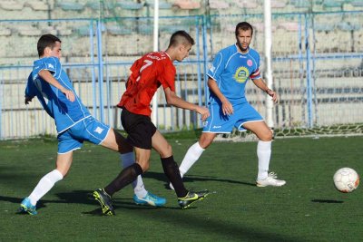 Συνεχίζουν στη Μεθώνη Μπάλλας, Κοσυφολόγος