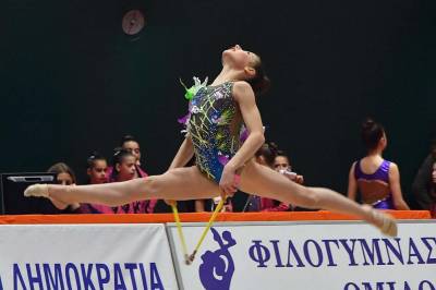 ΔΙΕΘΝΗ ΜΙΤΙΝΓΚ ΡΥΘΜΙΚΗΣ ΓΥΜΝΑΣΤΙΚΗΣ: Λάμψη και ομορφιά στο ταπί της Τέντας (φωτό)
