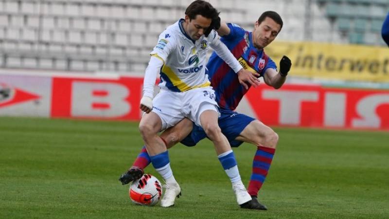 Με το δεξί στα play out ο Αστέρας Τρίπολης, 2-0 στο Βόλο (βίντεο)