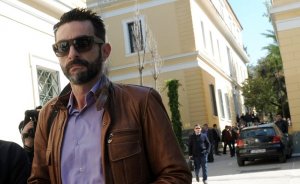 Απολογείται ο Δημητρόπουλος για την «εγκληματική οργάνωση»