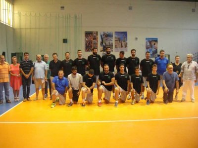 Η ομάδα βόλεϊ της Καλαμάτας &#039;80 νίκησε 3-2 σετ την Ολυμπιάδα Πατρών σε φιλικό ματς