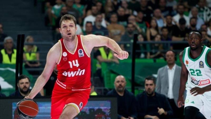 Ο Βεζένκοφ MVP της σεζόν στην Greek Basketball League