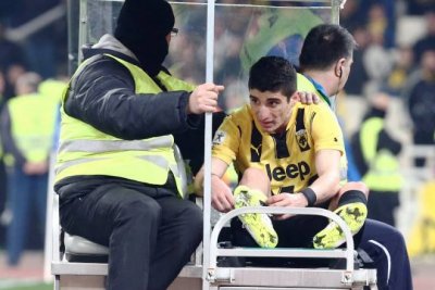 ΑΕΚ: Σοκ με Μάνταλο που υπέστη ρήξη χιαστών!