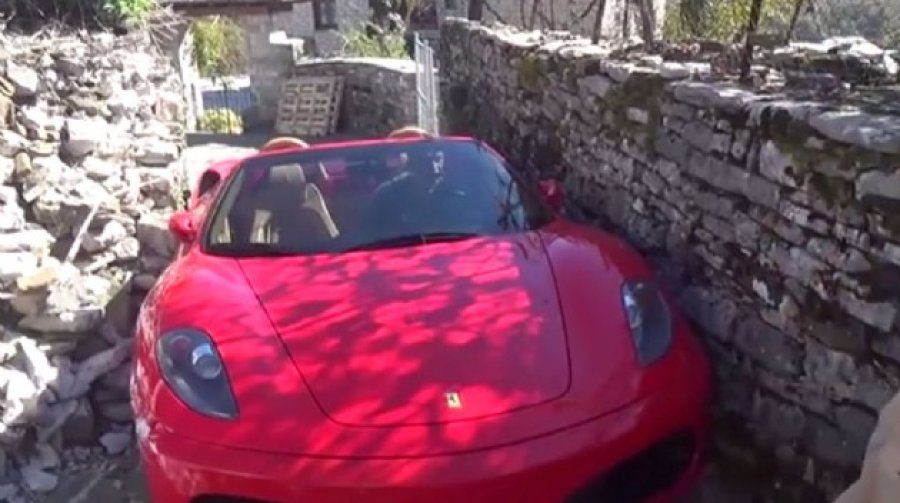Ferrari F430 κάνει στα Ζαγοροχώρια 100μ. σε 20 λεπτά! (βίντεο)