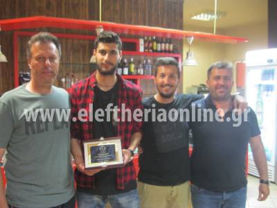 Βράβευσε τον Μιχάλη Μπαστακό ο Α.Ο. Φαραί (βίντεο)