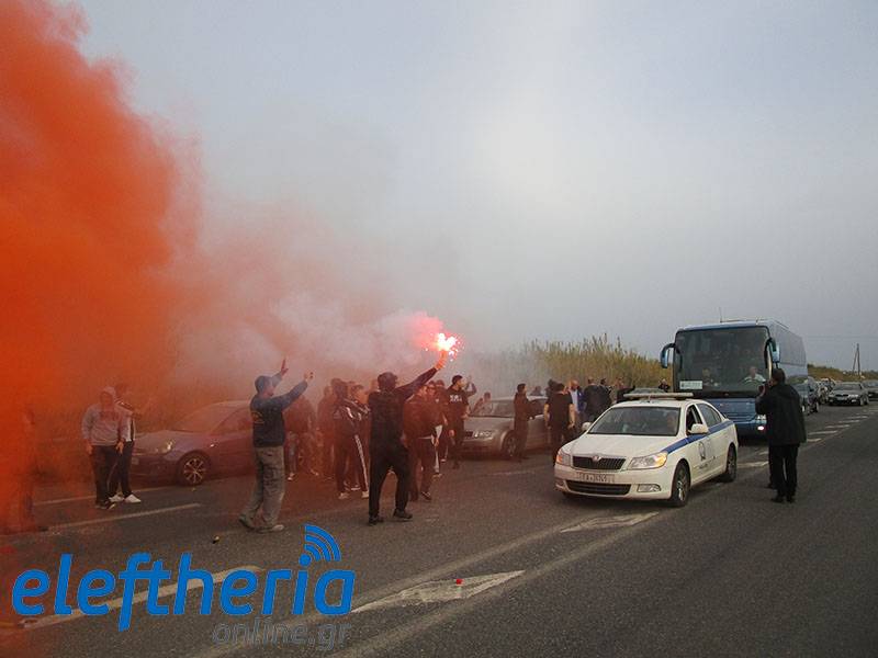 Θερμή υποδοχή του ΠΑΟΚ στο αεροδρόμιο Καλαμάτας (βίντεο-φωτογραφίες)